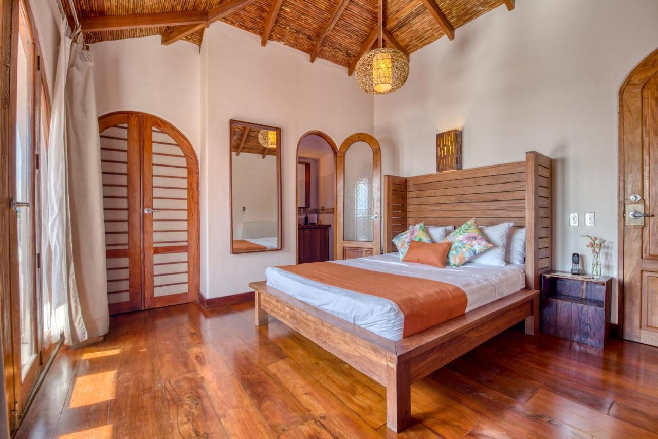 Hotel Alcazar Сан-Хуан-дель-Сур Экстерьер фото